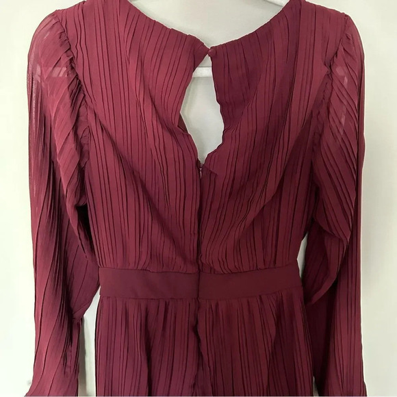 NWT Lulu's Embrace Your Beauty Burgundy Pleated Long Sleeve Skort Romper Size L - Picture 8 of 12